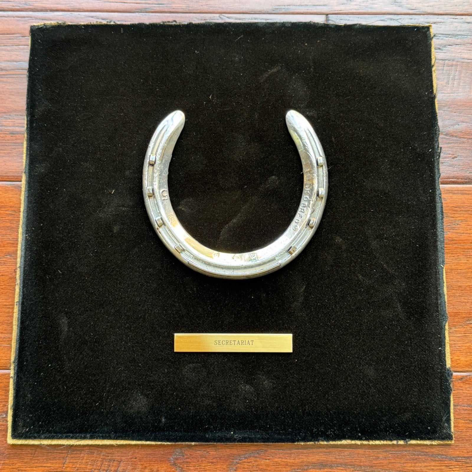 SECRETARIAT * Owned & Worn HORSESHOE Champion Thoroughbred * CLAIBORNE FARM COA