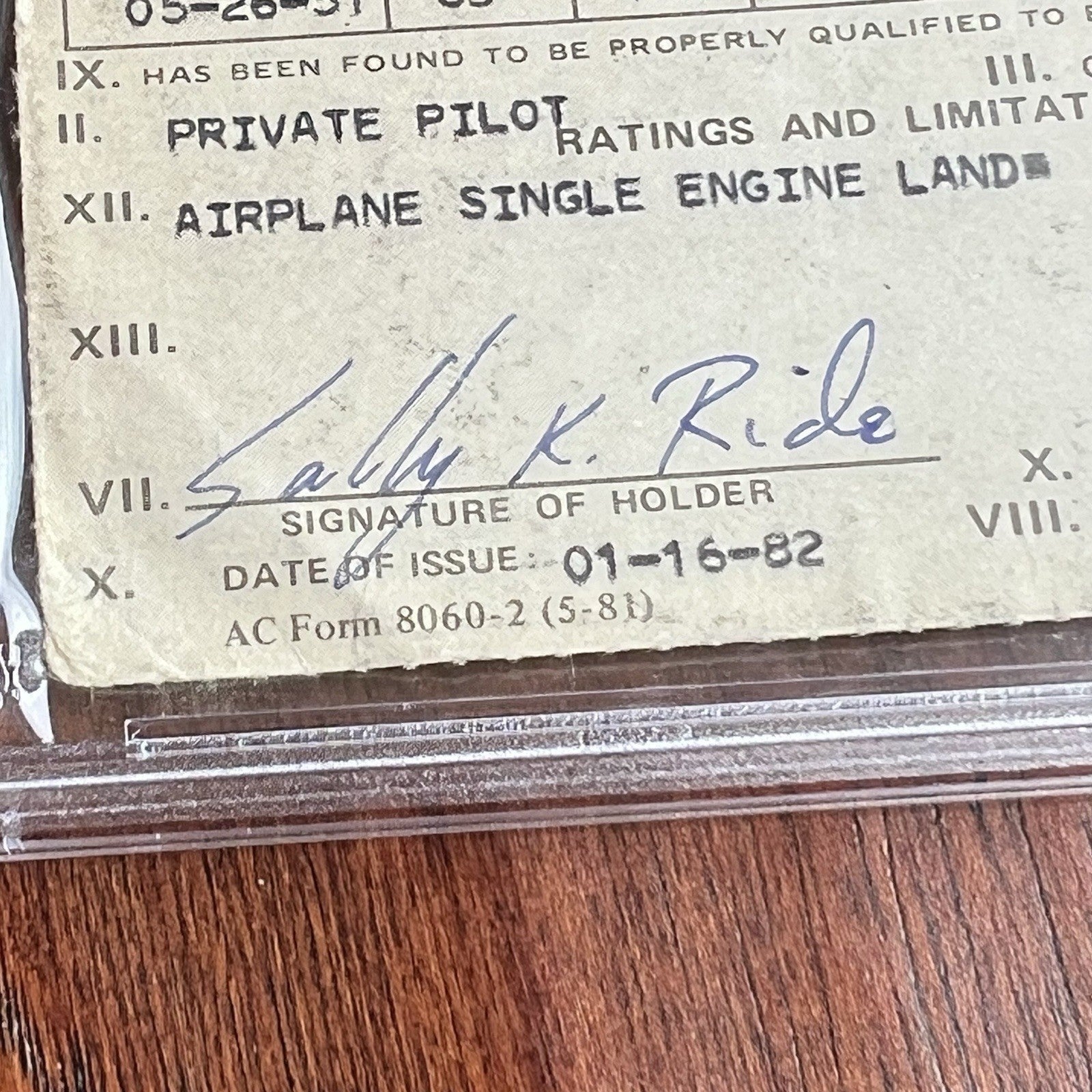 SALLY RIDE * PSA * AUTOGRAPH Personal FAA PILOT LICENSE * NASA Shuttle Astronaut