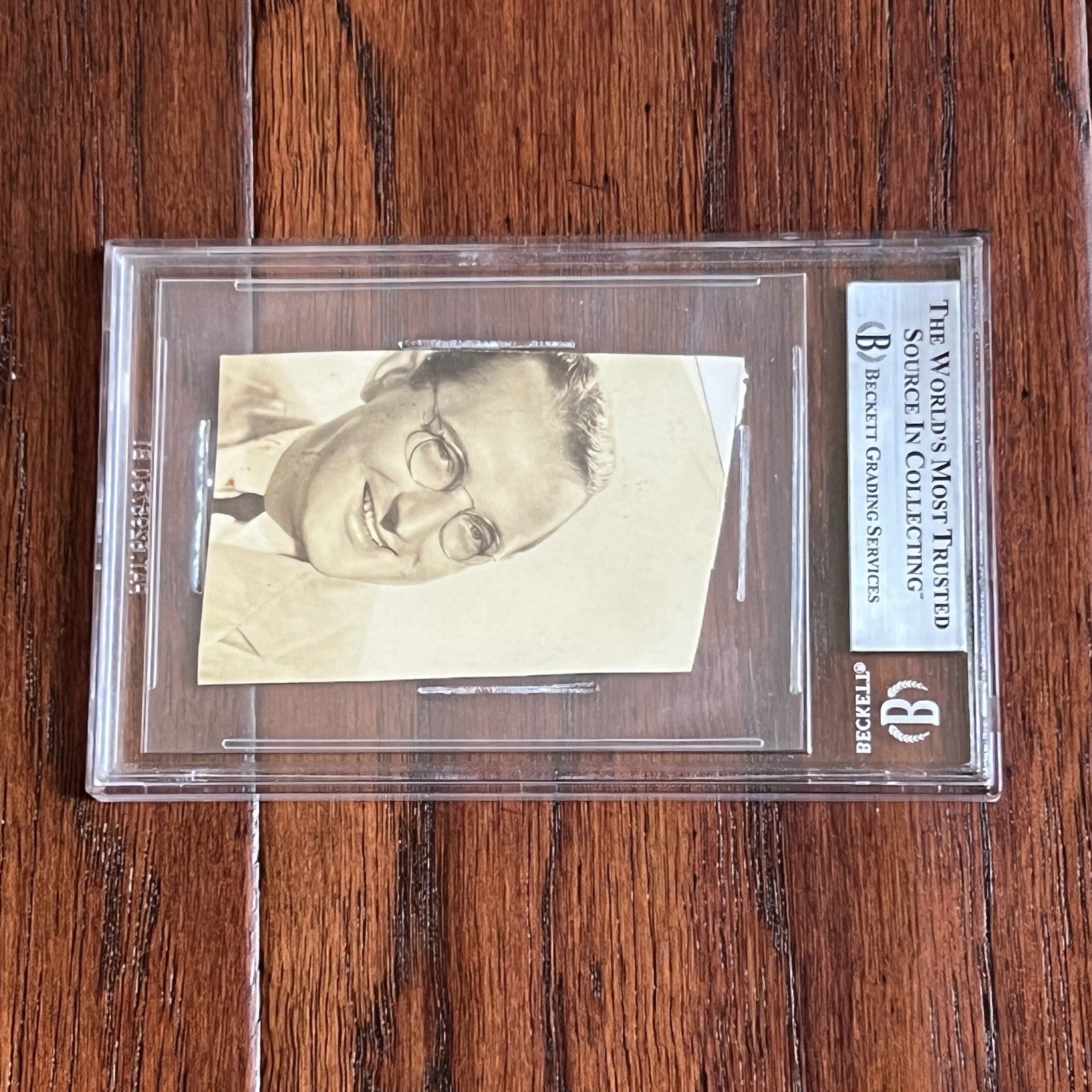 FRANK SINATRA * Beckett BAS * Authentic Cut Signature Autograph From 1940 Signed