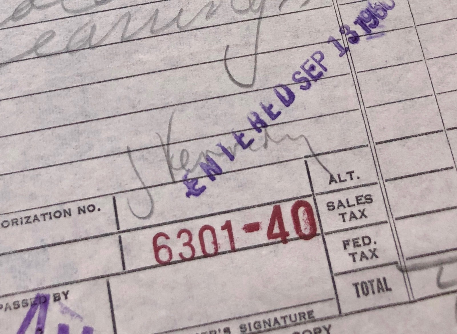 JACQUELINE KENNEDY * JSA * "Mrs. John F. Kennedy" Double (2x) AUTOGRAPH Receipt