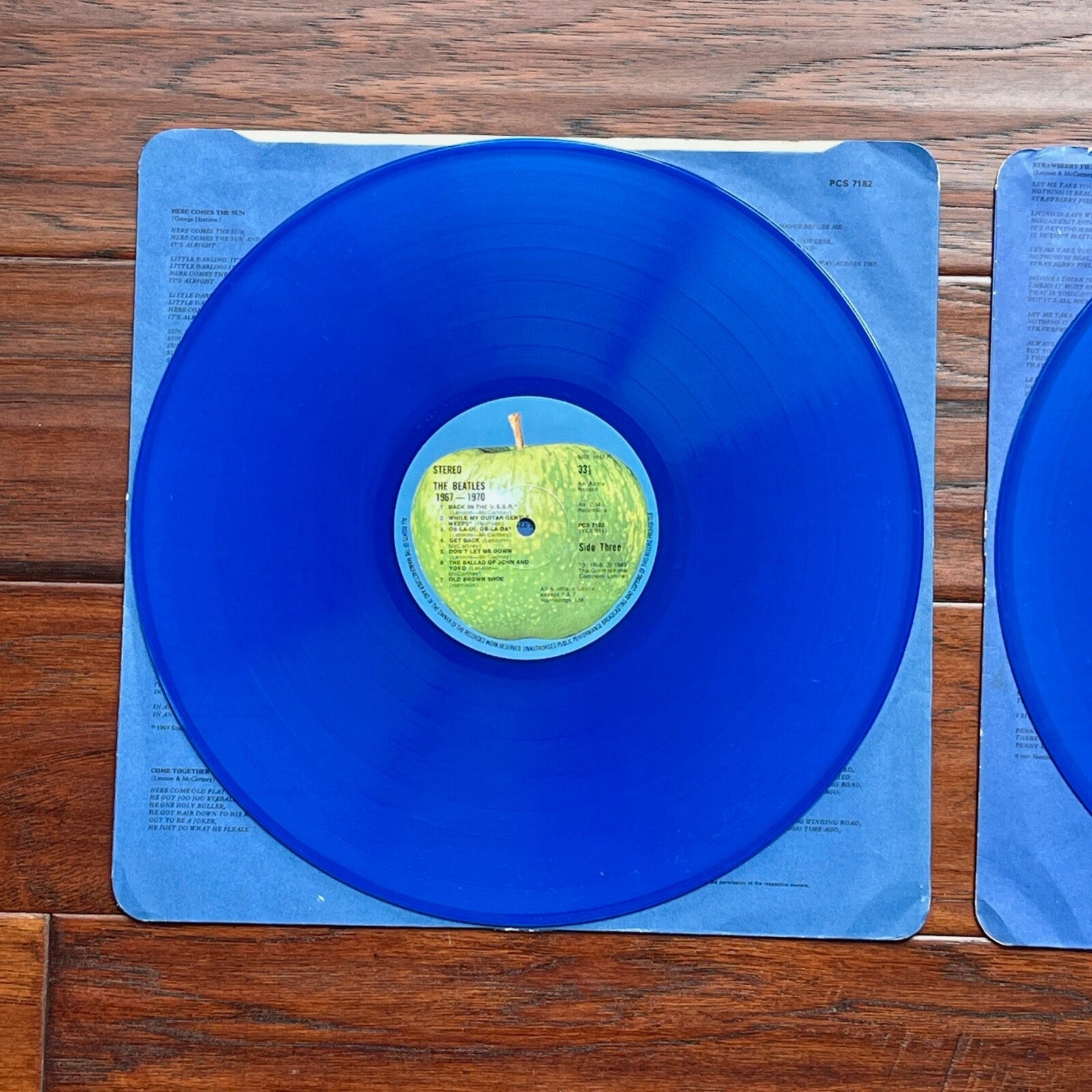 PAUL McCARTNEY * PSA *  Autograph BEATLES 1967-1970 LP Blue Vinyl Album SIGNED