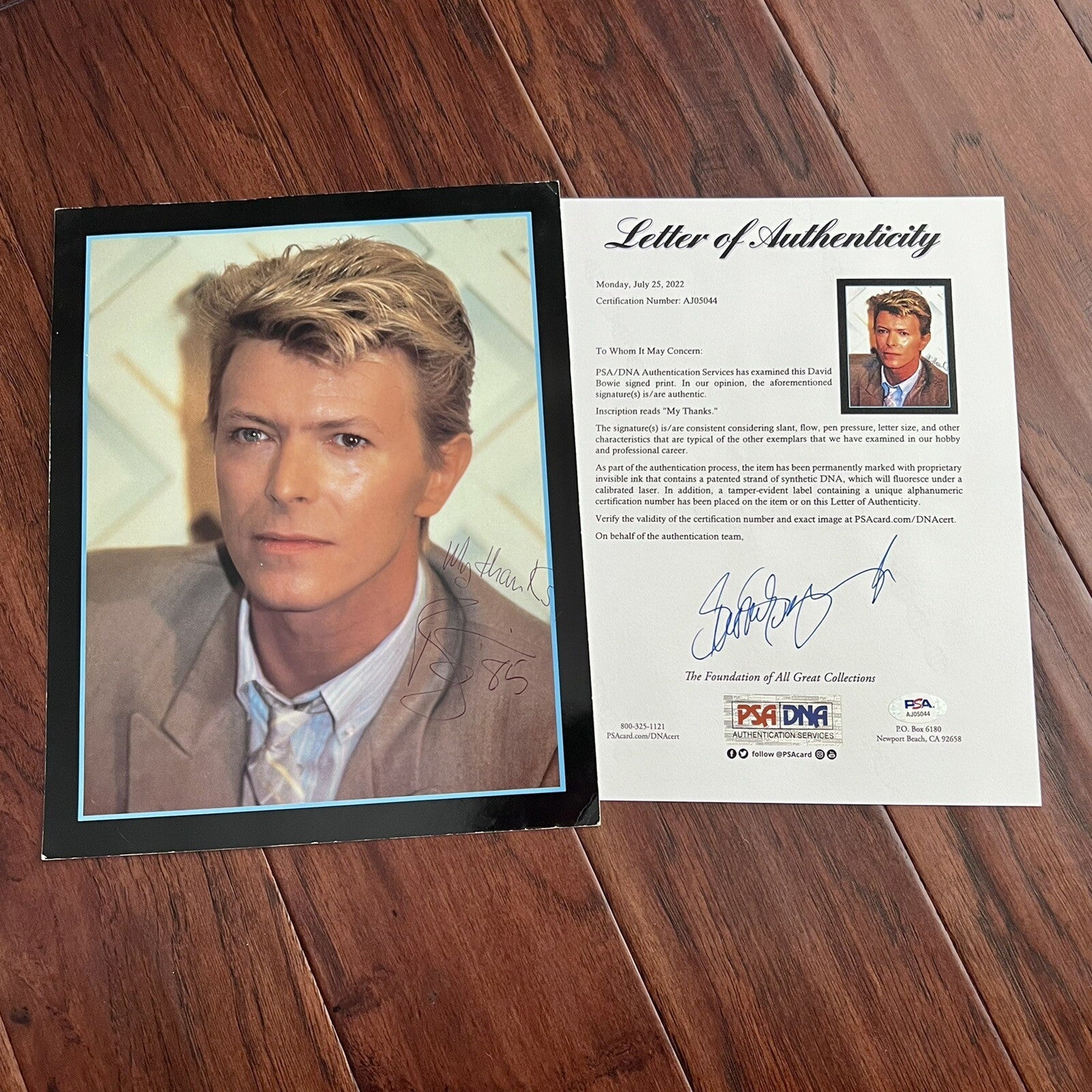 DAVID BOWIE * PSA/DNA * Hand Signed 1985 Promotional Photo Autograph