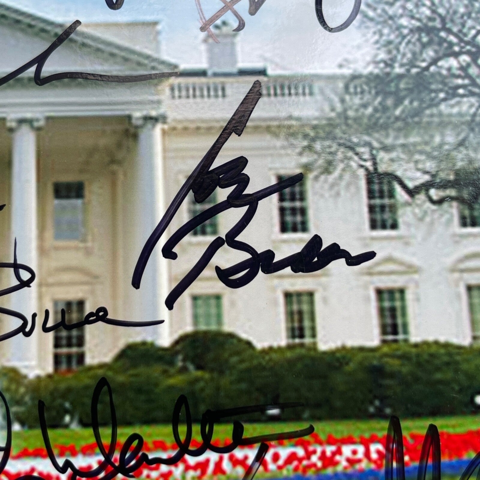 JOE BIDEN & KAMALA HARRIS * BAS * Autograph WHITE HOUSE Photo Signed * Buttigieg