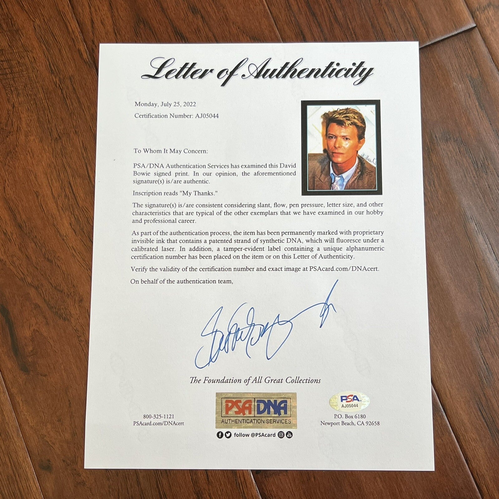 DAVID BOWIE * PSA/DNA * Hand Signed 1985 Promotional Photo Autograph