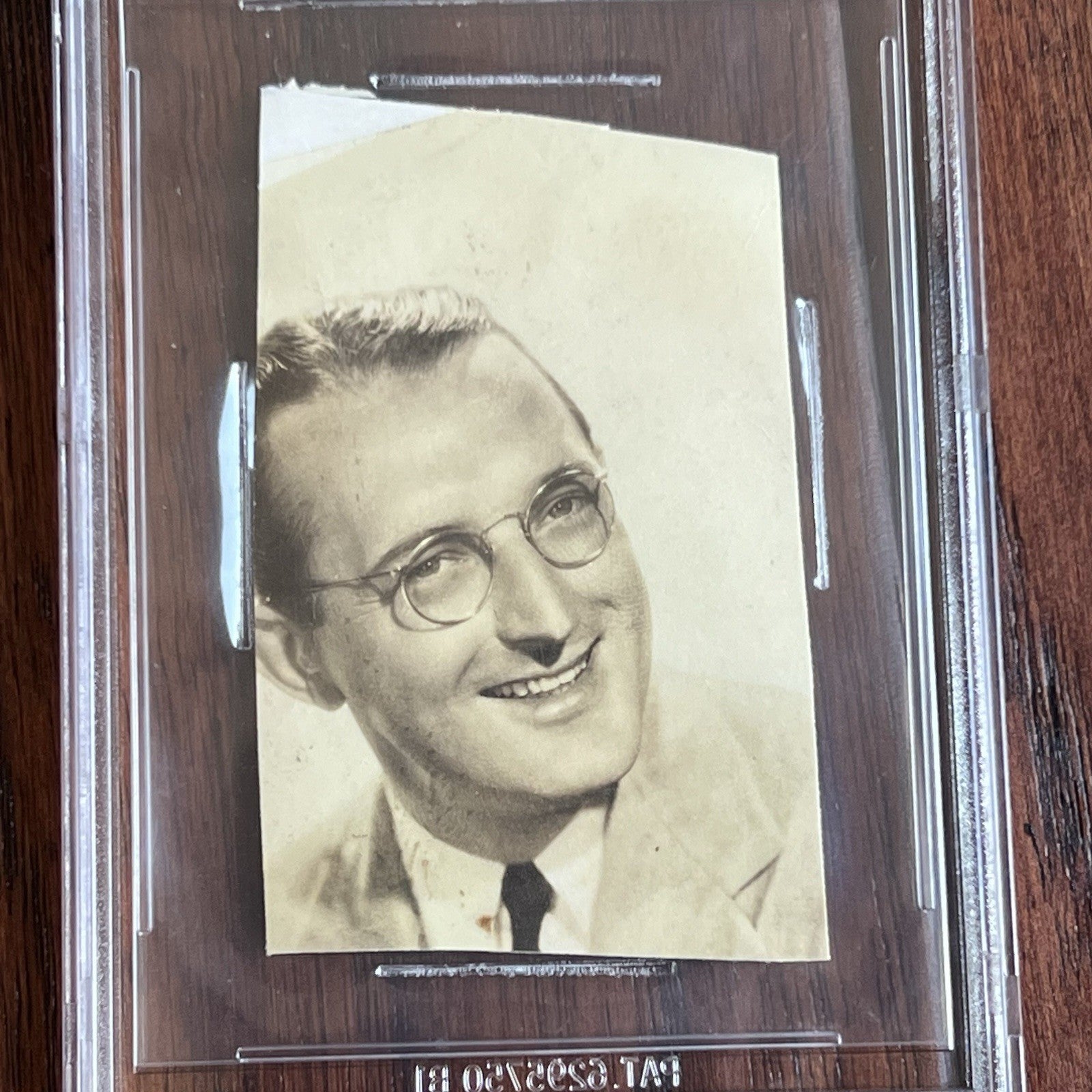 FRANK SINATRA * Beckett BAS * Authentic Cut Signature Autograph From 1940 Signed