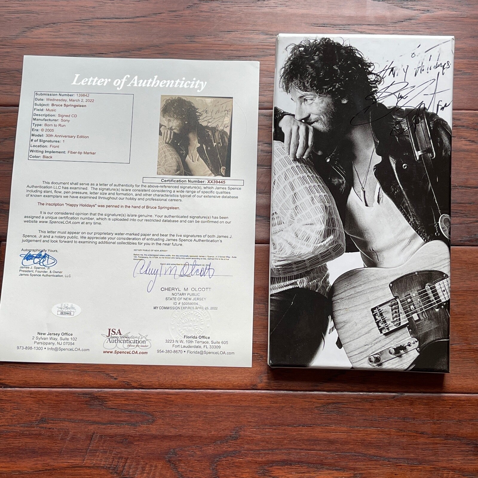 BRUCE SPRINGSTEEN *JSA LOA* AUTOGRAPH "Born To Run" 30th Anniv. Box Set SIGNED