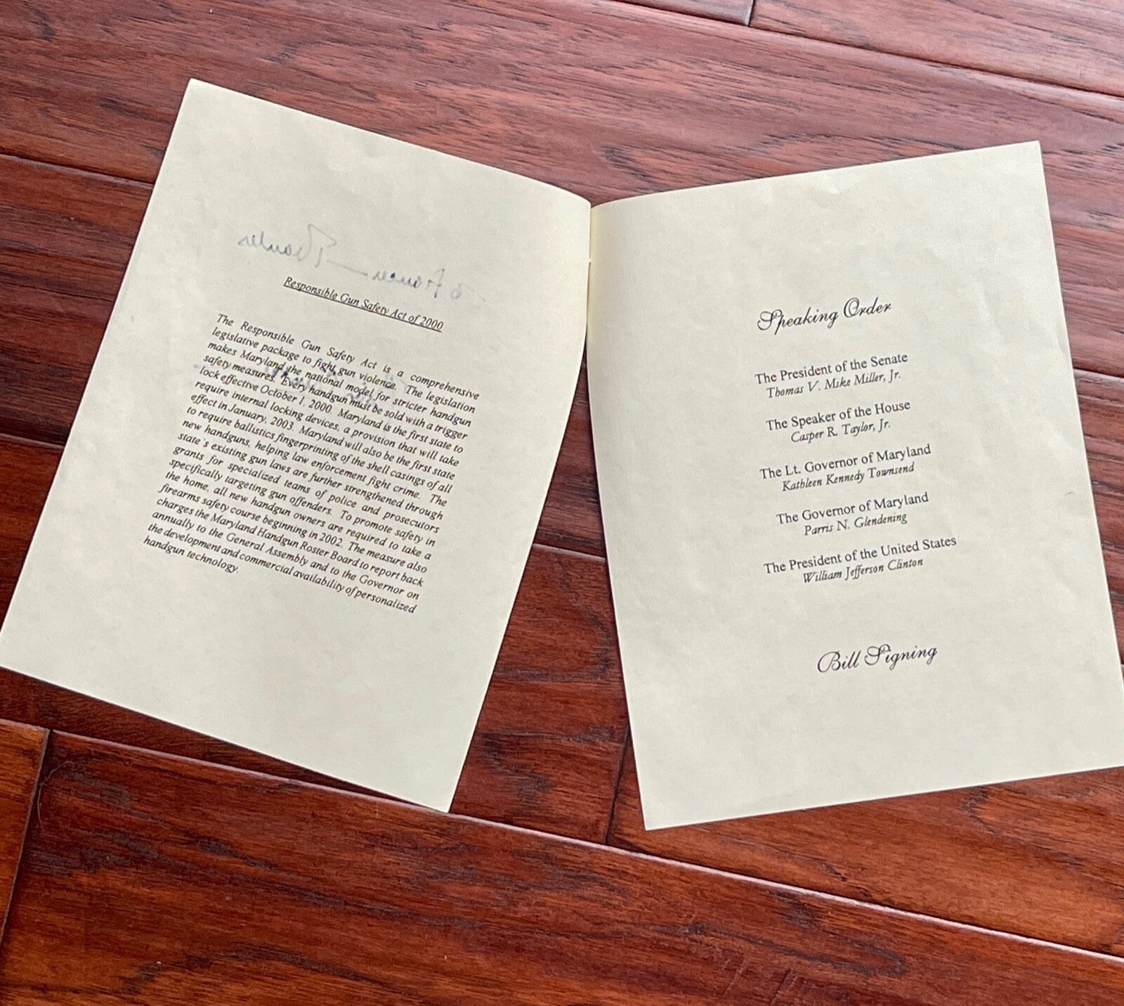 BILL CLINTON * PSA/DNA * Autograph GUN SAFETY Bill Program Signed * as PRESIDENT