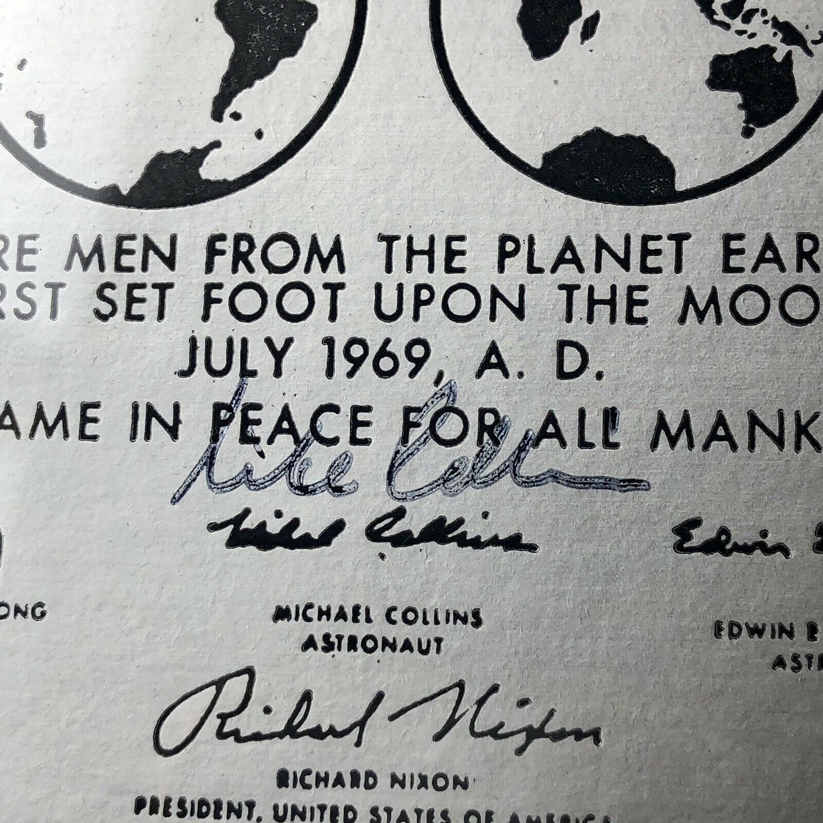 APOLLO 11 * PSA/DNA * Crew Signed Came In Peace Plaque Autograph Neil Armstrong
