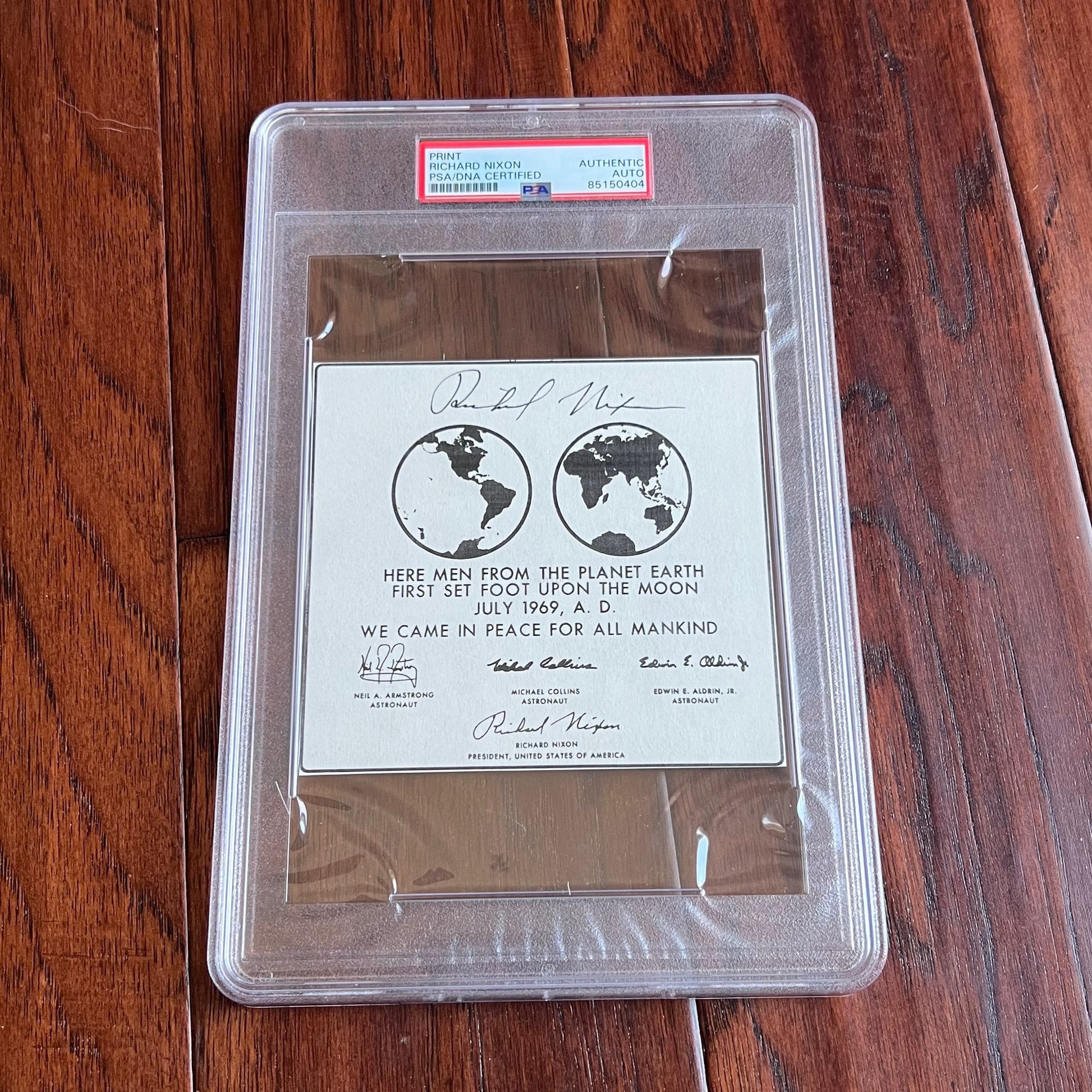 RICHARD NIXON * PSA/DNA * Autograph APOLLO 11 Earth Plaque Signed *