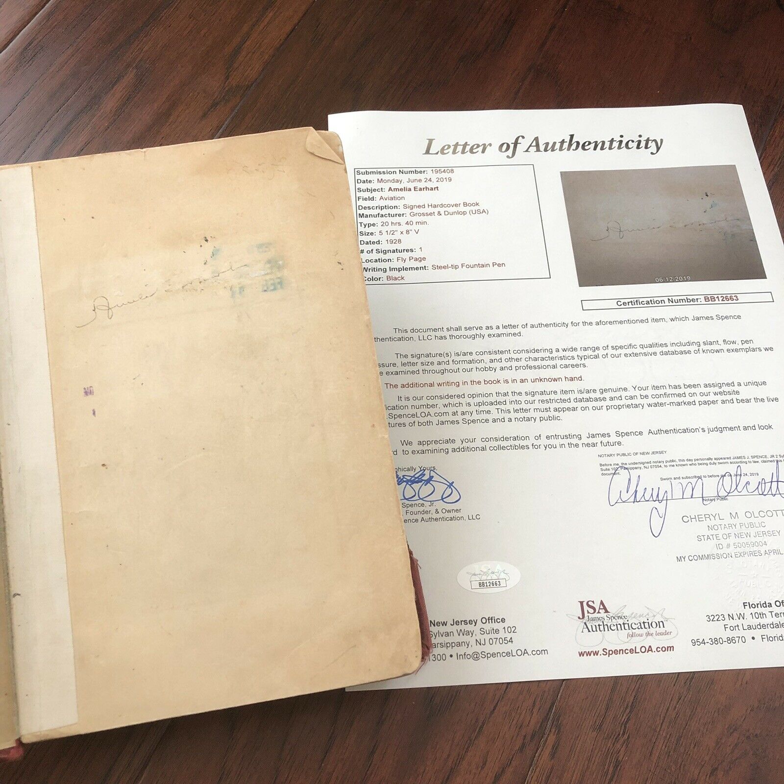 AMELIA EARHART * JSA COA * Signed Copy of 20 Hrs 40 Mins * Autograph Book