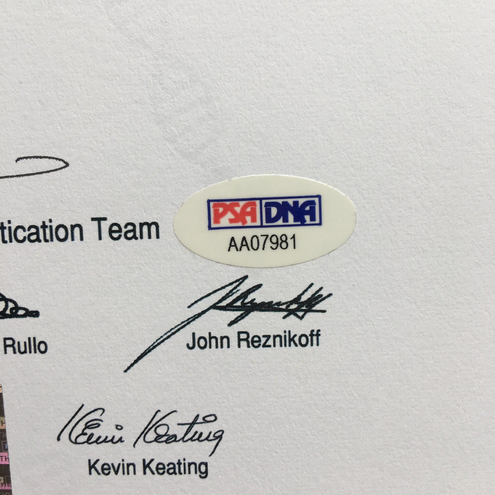 ALAN BEAN * PSA/DNA * scarce AUTOGRAPH Mag photo SIGNED * Apollo 12 NASA