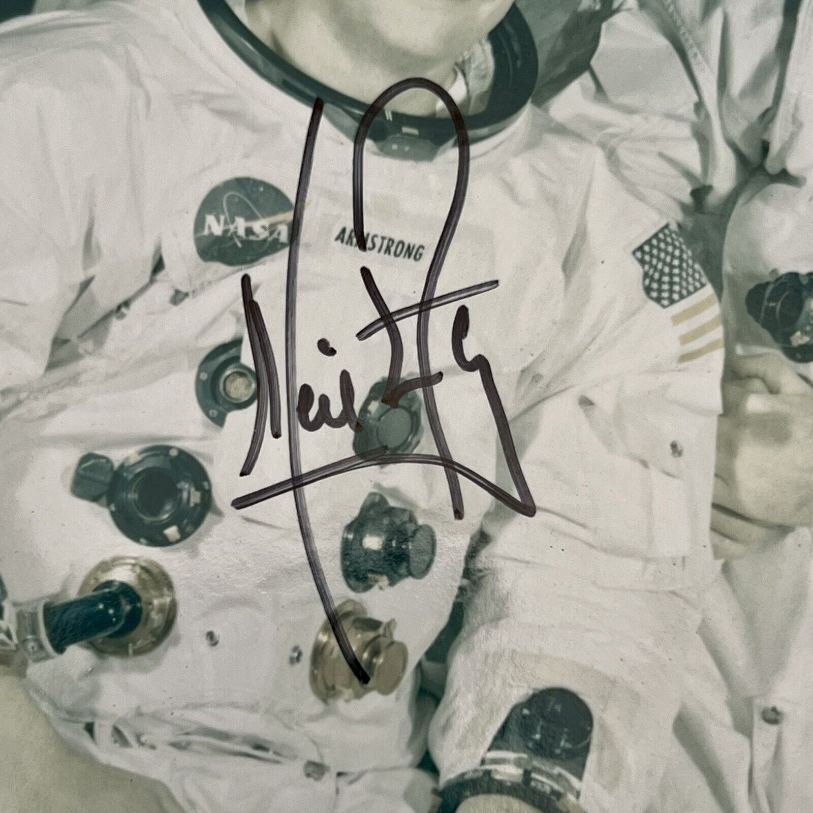 APOLLO 11 * JSA * Uninscribed Crew Signed Red # Photo Autograph Neil Armstrong