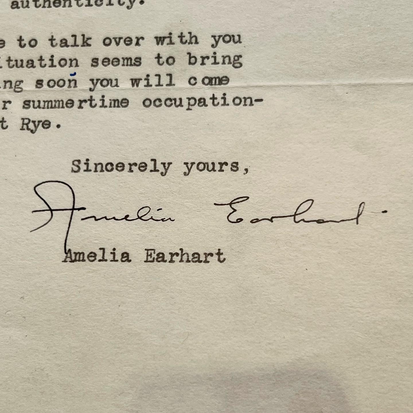 Amelia Earhart Signed Letter Apologizing After Crashing an Aircraft