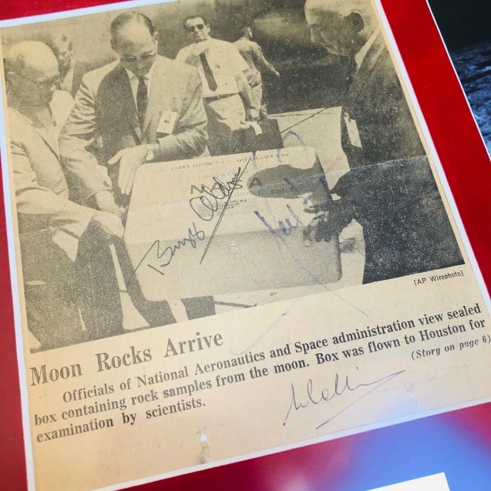 APOLLO 11 CREW SIGNED * BECKETT BAS * AUTOGRAPH "Moon Rocks" Neil Armstrong
