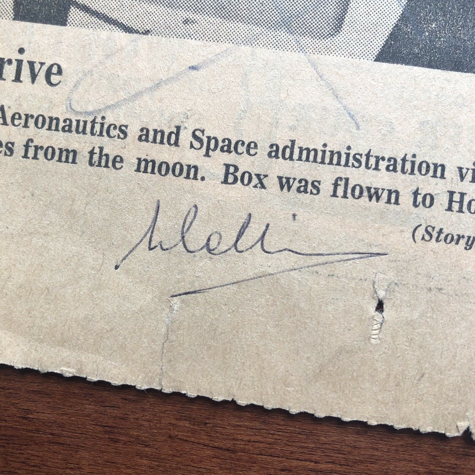 APOLLO 11 CREW SIGNED * BECKETT BAS * AUTOGRAPH "Moon Rocks" Neil Armstrong