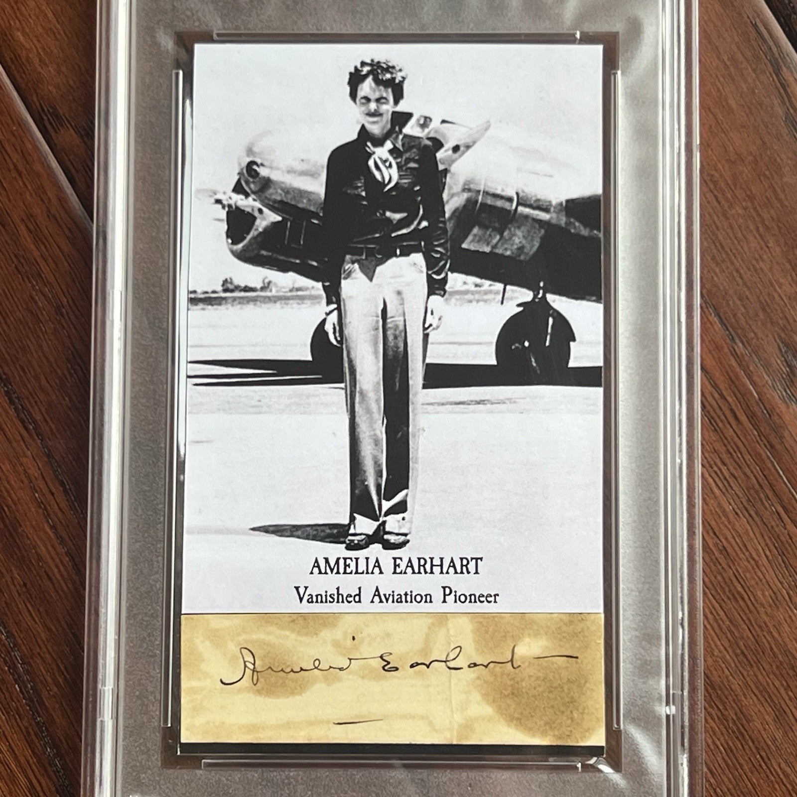 AMELIA EARHART * PSA/DNA * Cut Signature Signed * VANISHED Aviation Pioneer