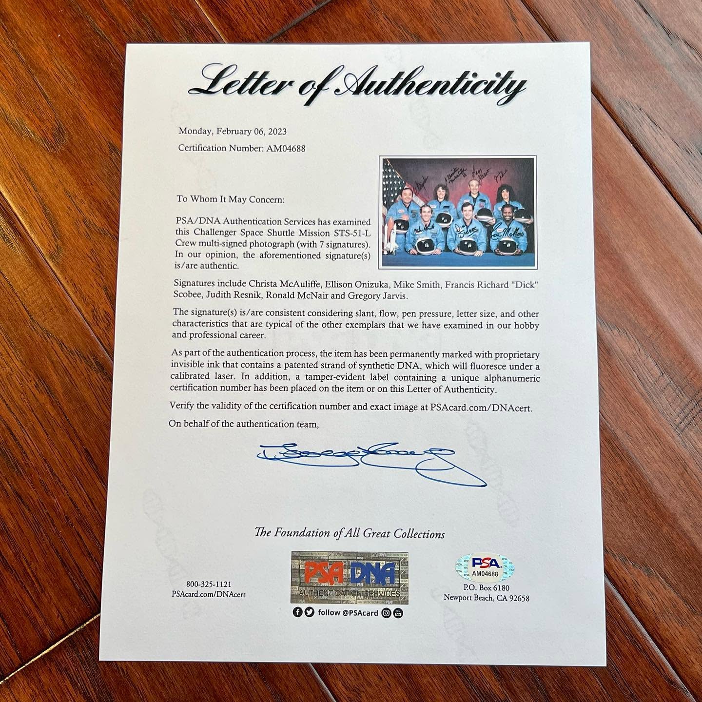 Challenger Disaster Crew Signed Autograph Photo Christa McAuliffe * PSA STS 51-L