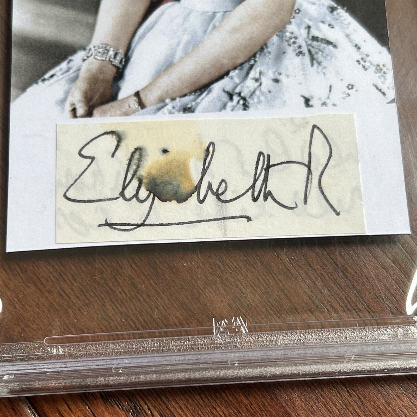 QUEEN ELIZABETH II * PSA * Autograph Cut Signature Custom Card Signed