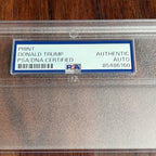 DONALD TRUMP * PSA * Autograph Souvenir MAGA DECLARATION OF INDEPENDENCE Signed