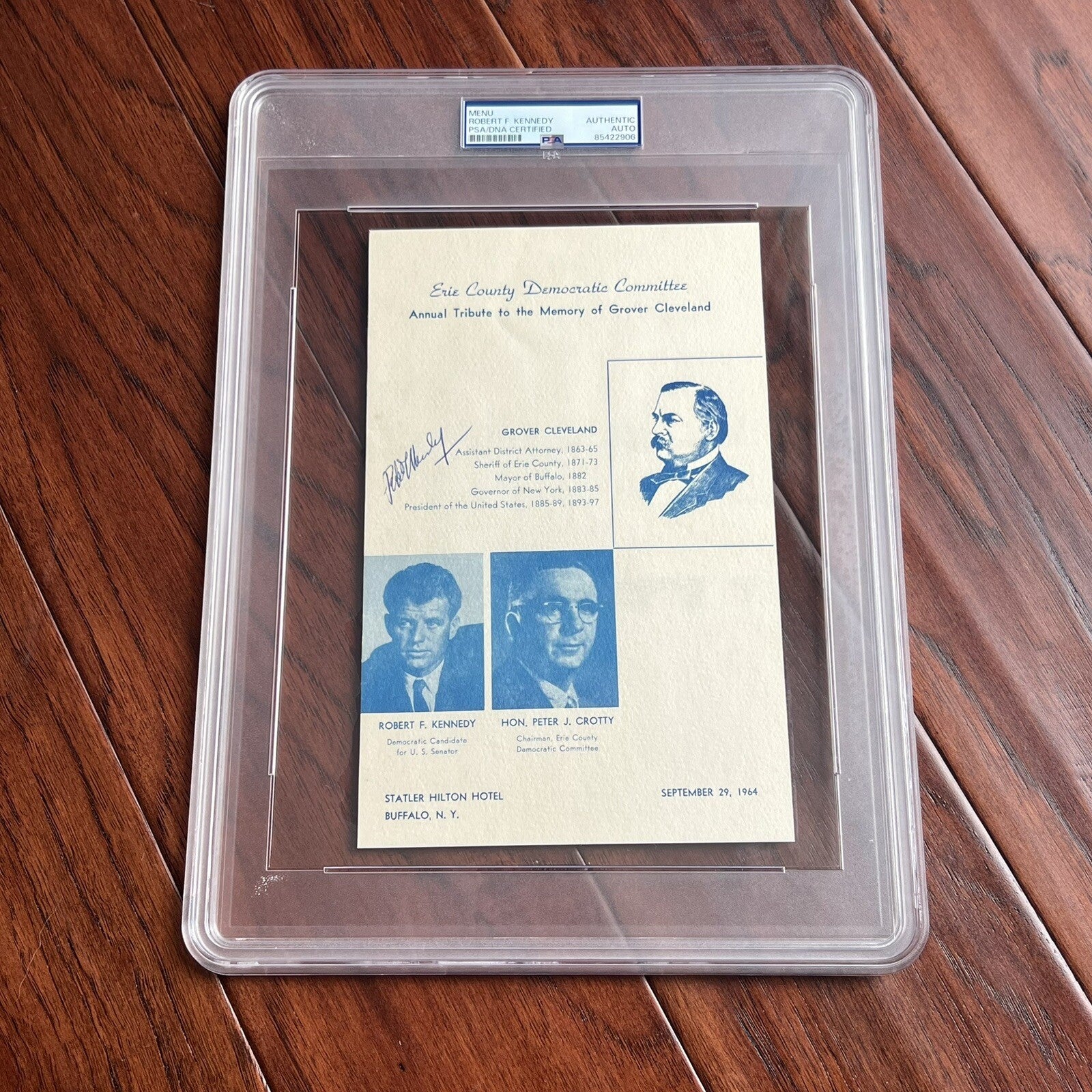 ROBERT F. KENNEDY * PSA * Autograph Democratic Committee Menu Signed 1964 RFK