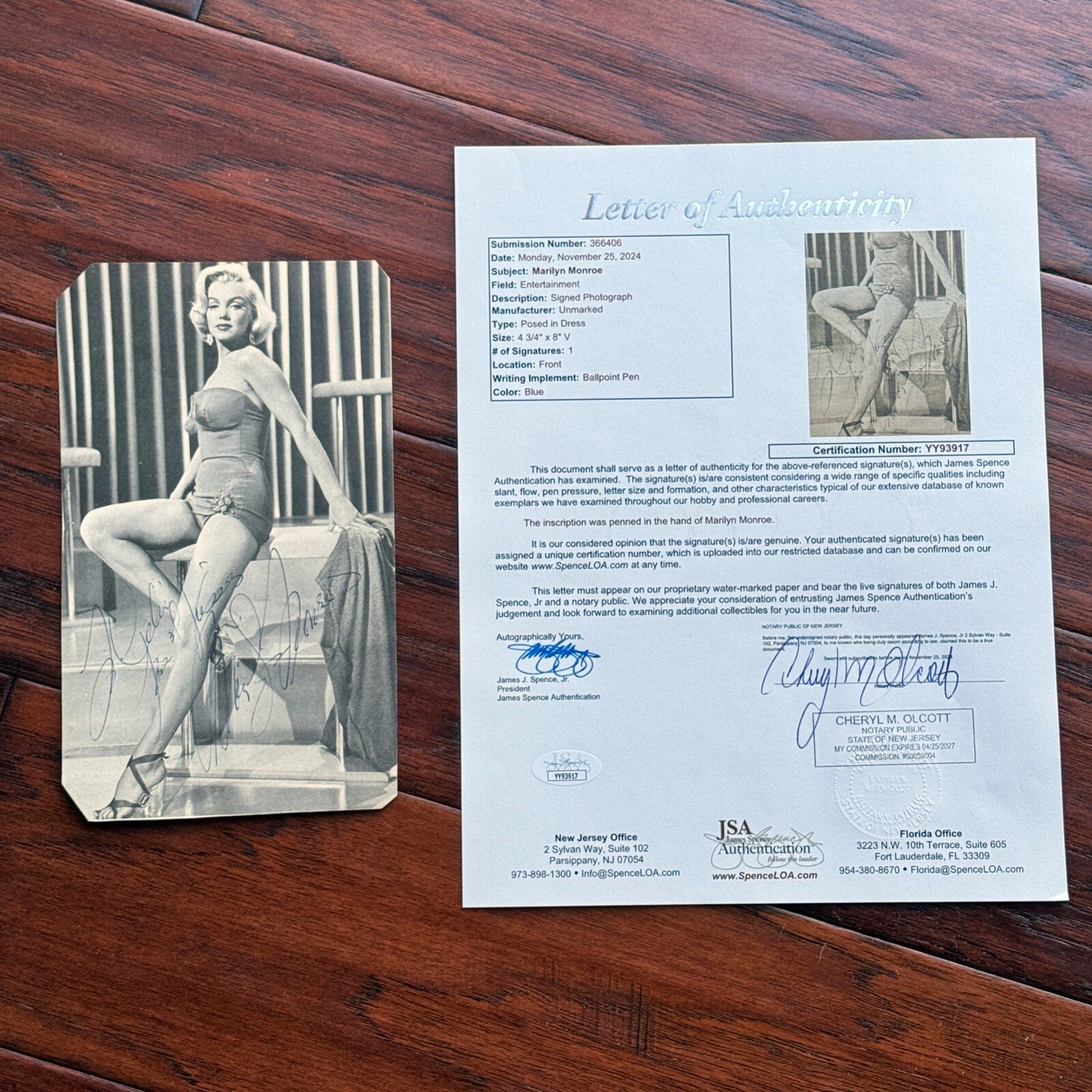MARILYN MONROE * JSA * Autograph PINUP Photo SIGNED * How to Marry a Millionaire