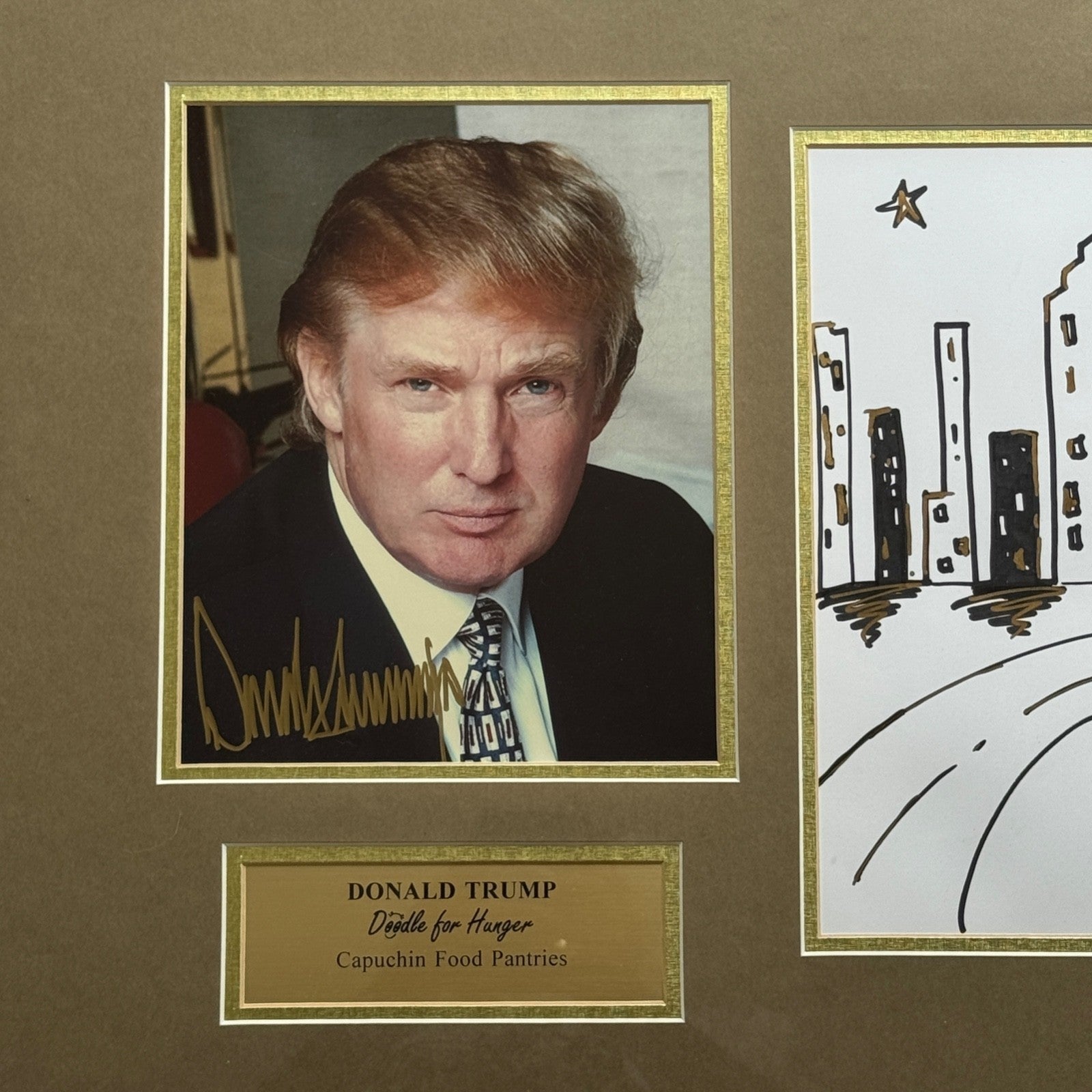 DONALD TRUMP * CHARITY DRAWING NYC SKYLINE SKETCH & SIGNED PHOTO AUTOGRAPH