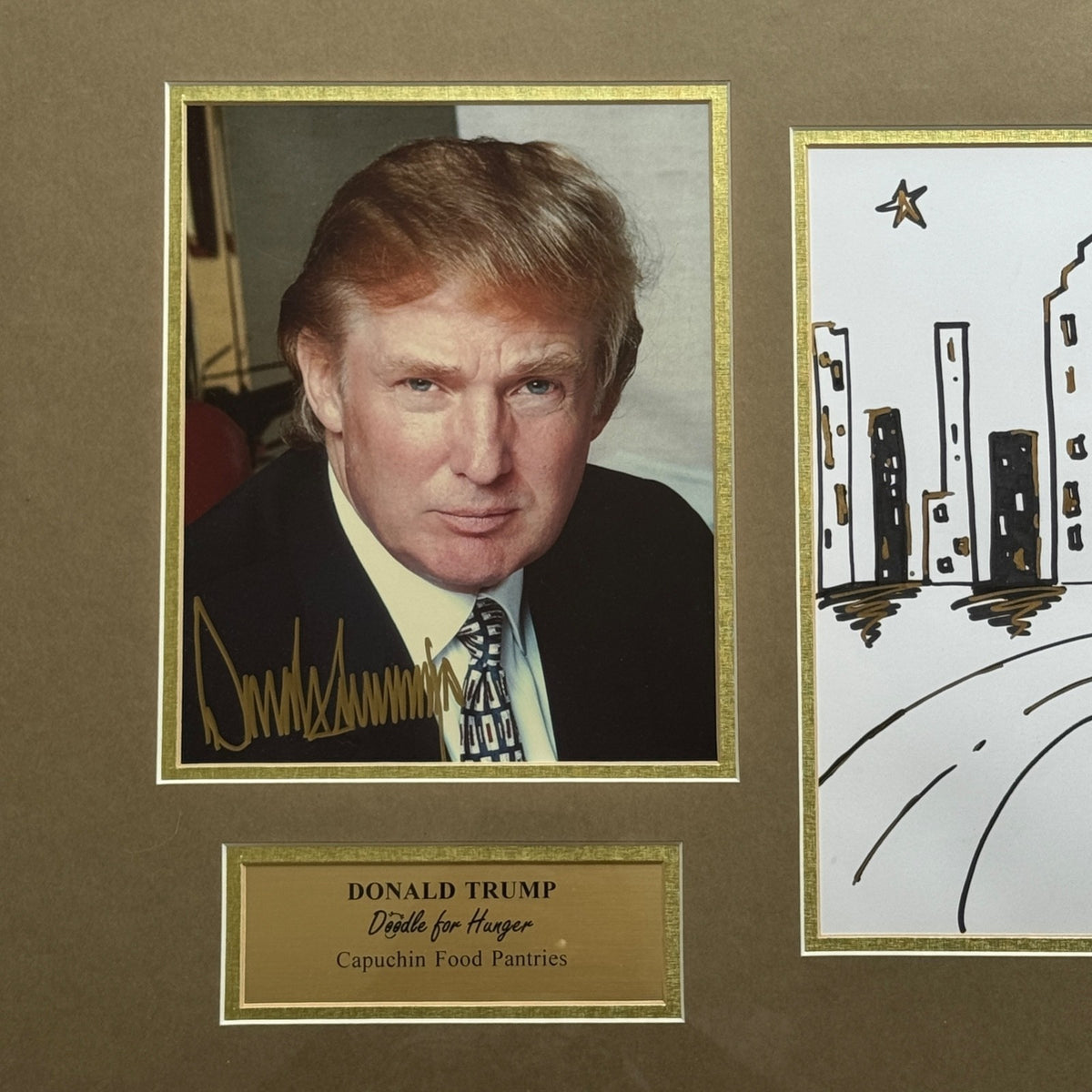 DONALD TRUMP * CHARITY DRAWING NYC SKYLINE SKETCH & SIGNED PHOTO AUTOGRAPH