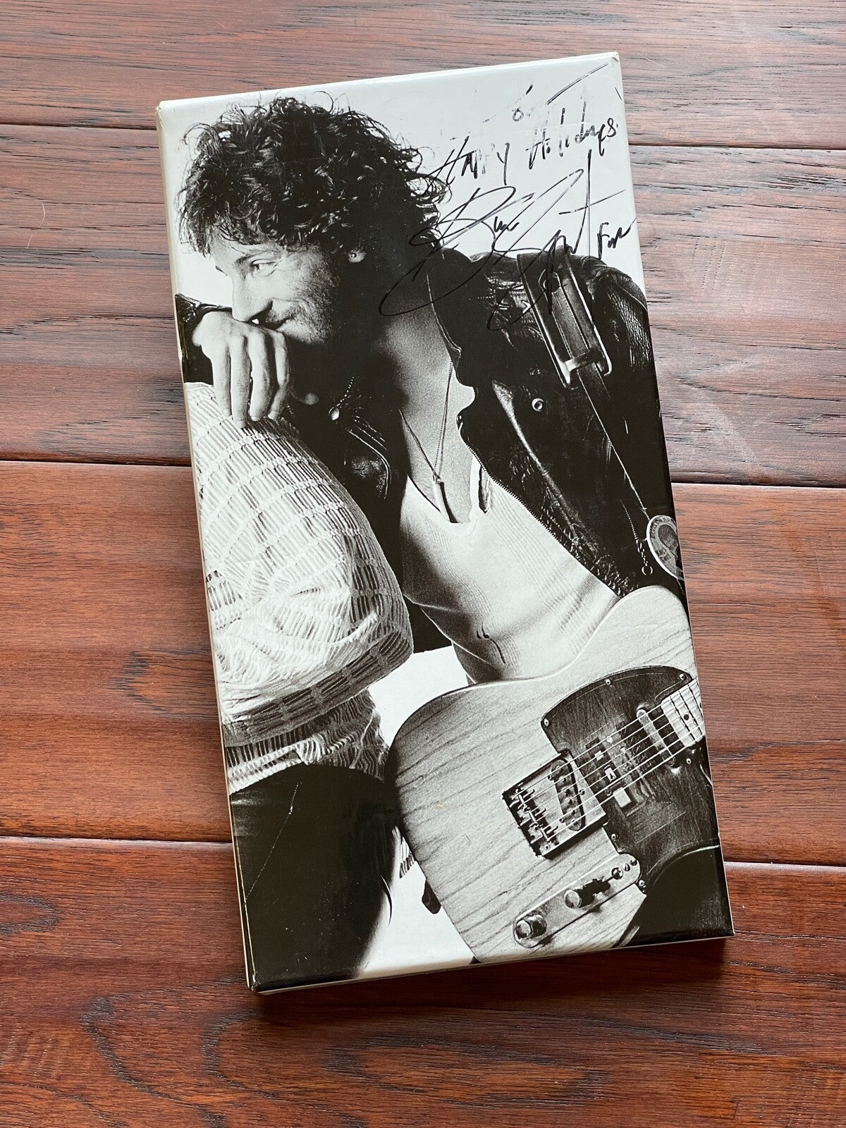 BRUCE SPRINGSTEEN *JSA LOA* AUTOGRAPH "Born To Run" 30th Anniv. Box Set SIGNED
