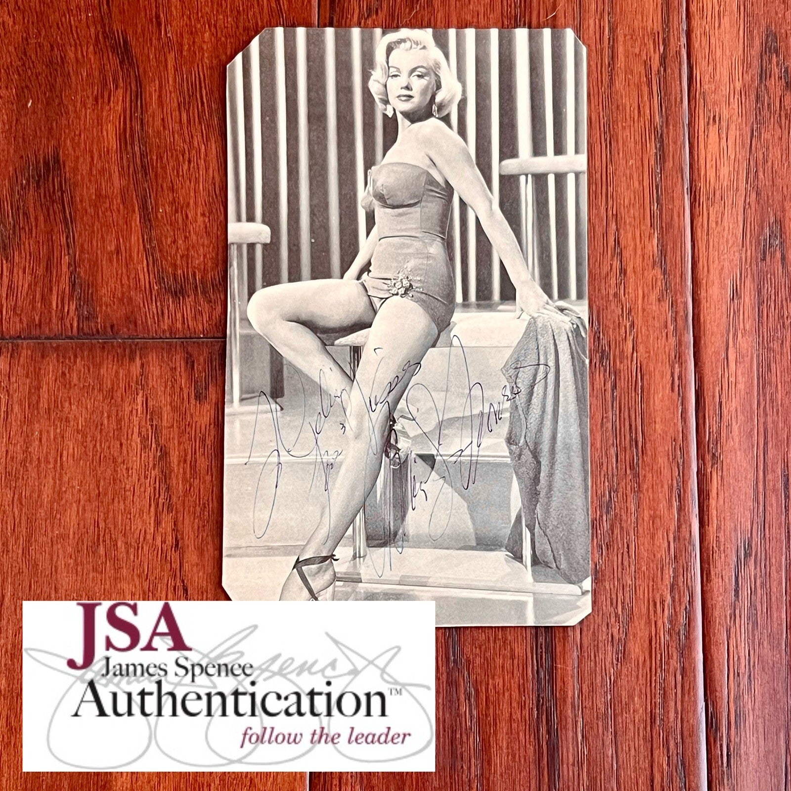 MARILYN MONROE * JSA * Autograph PINUP Photo SIGNED * How to Marry a Millionaire