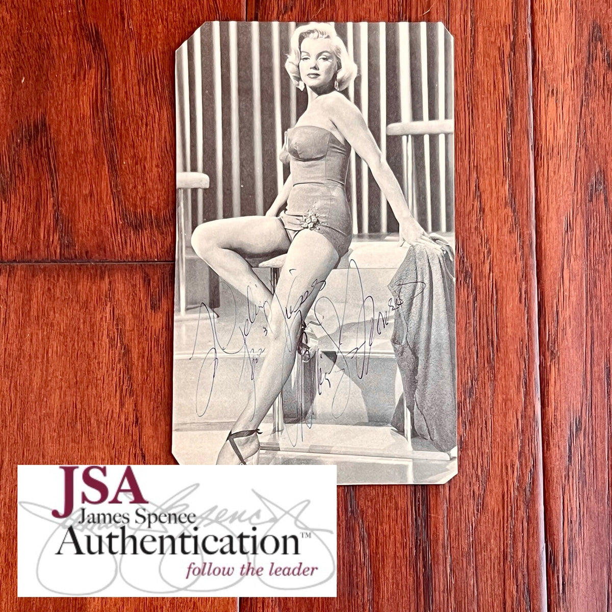 MARILYN MONROE * JSA * Autograph PINUP Photo SIGNED * How to Marry a Millionaire