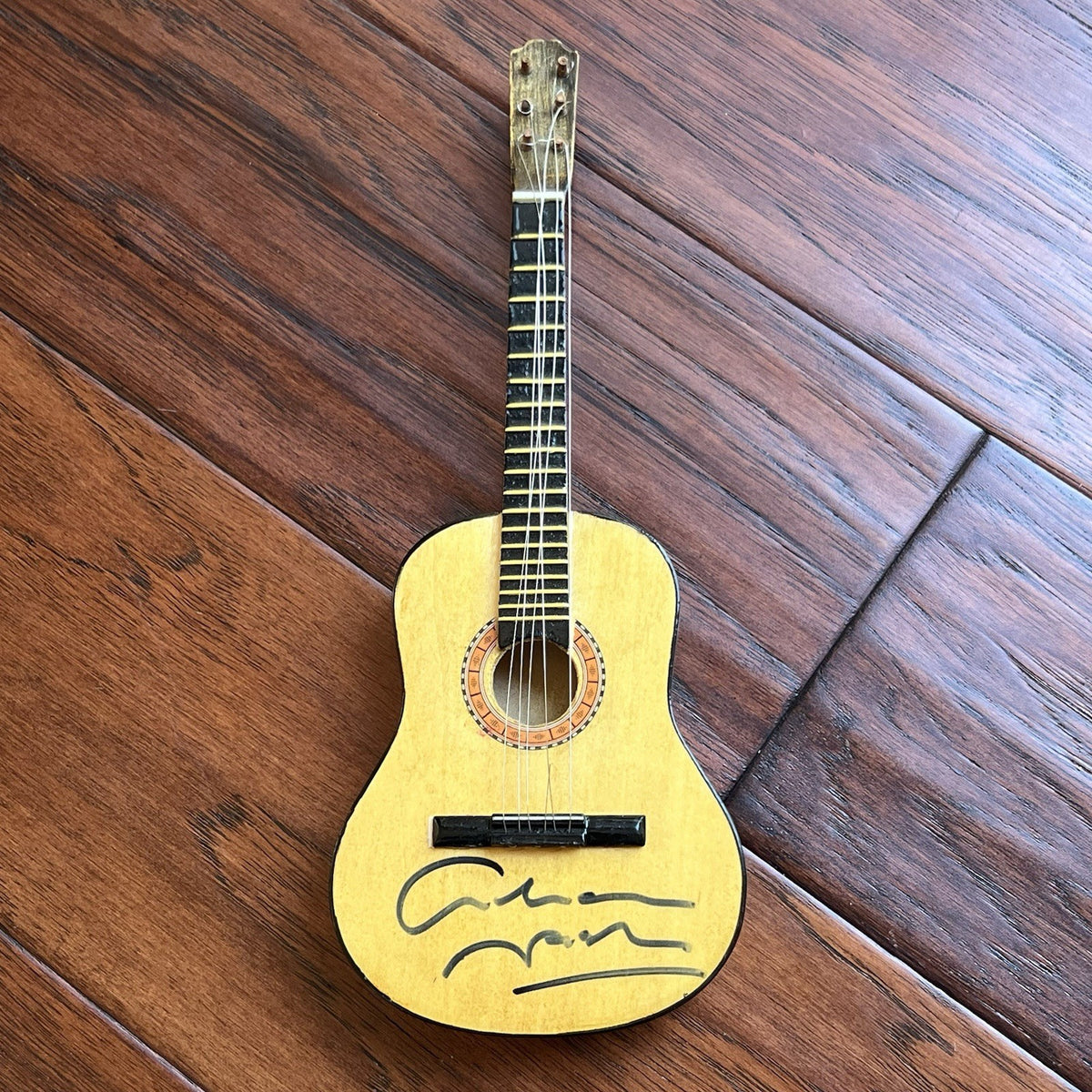CROSBY STILLS NASH & YOUNG * PSA * Autograph MINI GUITARS Signed CSNY Neil David