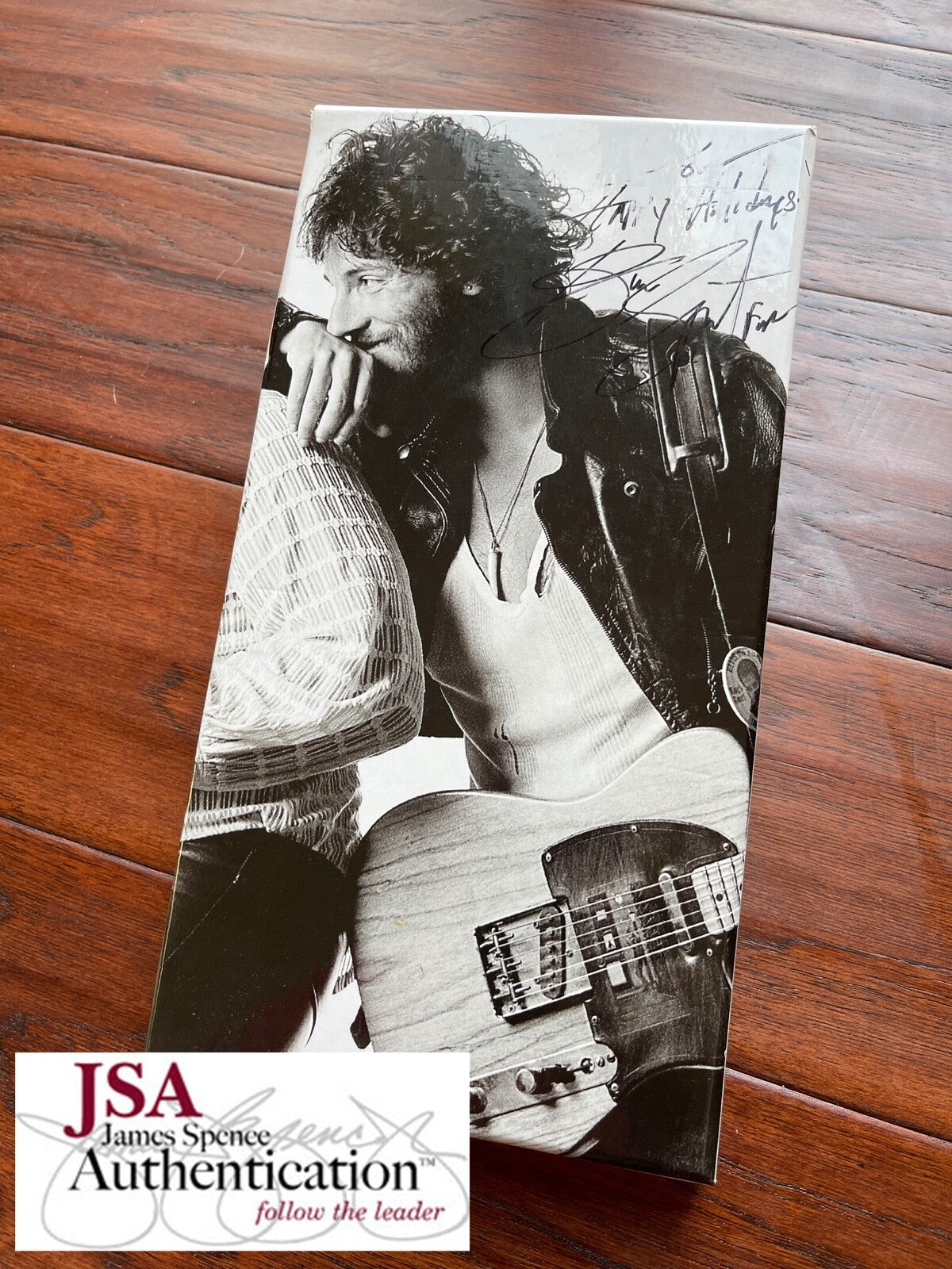 BRUCE SPRINGSTEEN *JSA LOA* AUTOGRAPH "Born To Run" 30th Anniv. Box Set SIGNED