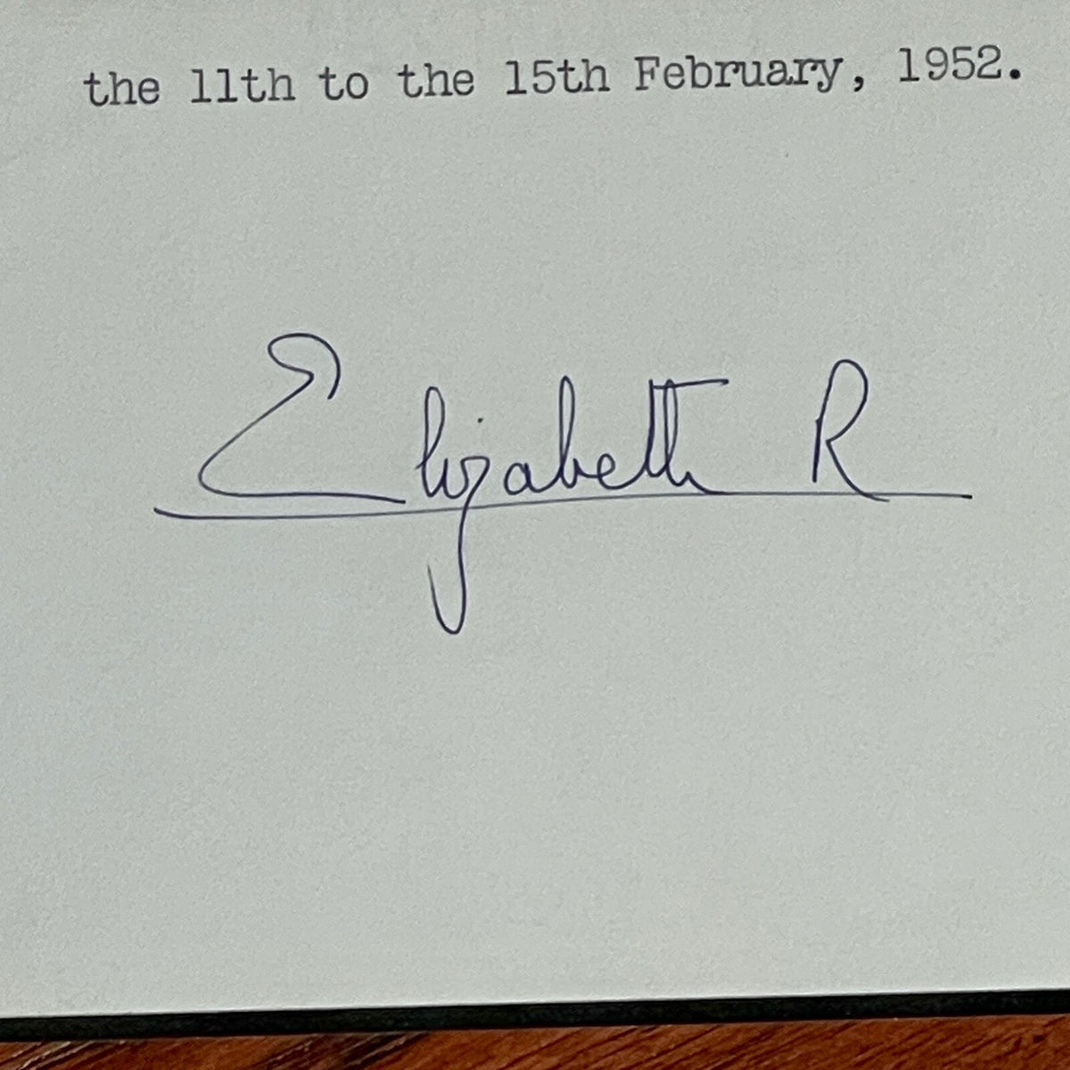 QUEEN ELIZABETH II * JSA * Autograph Letter DEATH OF HER FATHER Signed