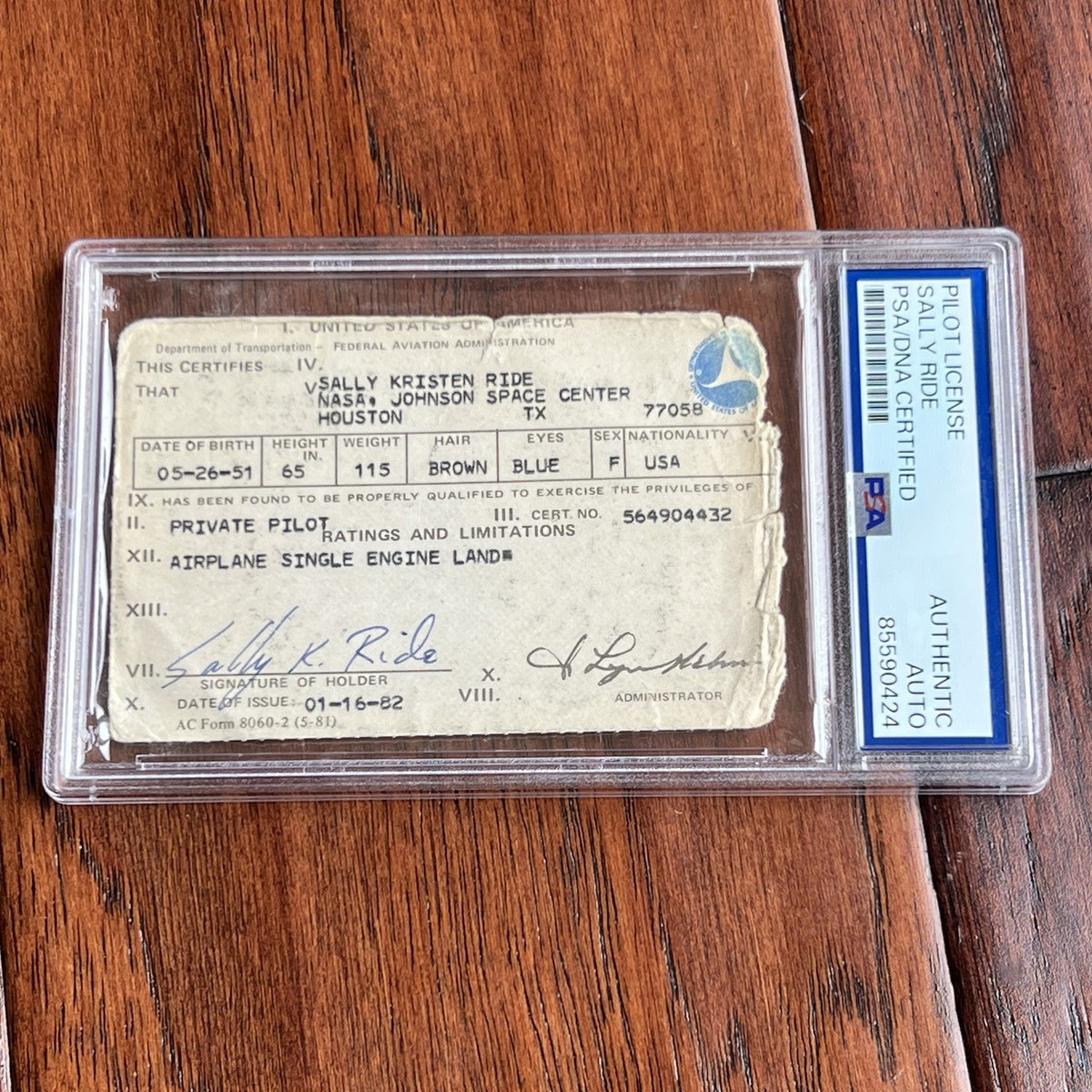 SALLY RIDE * PSA * AUTOGRAPH Personal FAA PILOT LICENSE * NASA Shuttle Astronaut
