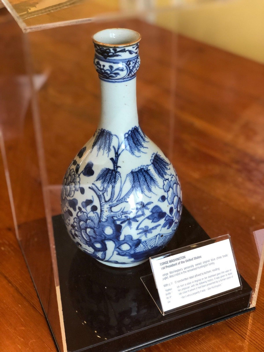GEORGE WASHINGTON * Personally Owned & Used MOUNT VERNON Guglet Vase From SLAVE