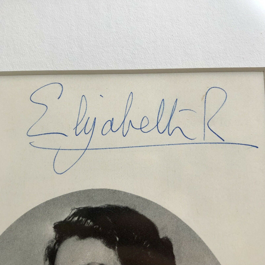 QUEEN ELIZABETH II * JSA LOA * Autograph Signed Impeccably Provenanced Portrait