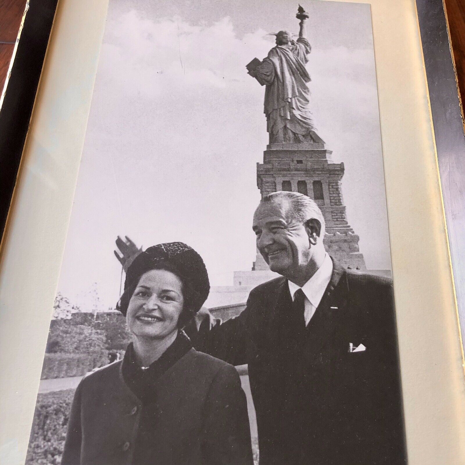 LYNDON B. JOHNSON * JSA LOA * Autograph Christmas Photograph Signed AS PRESIDENT