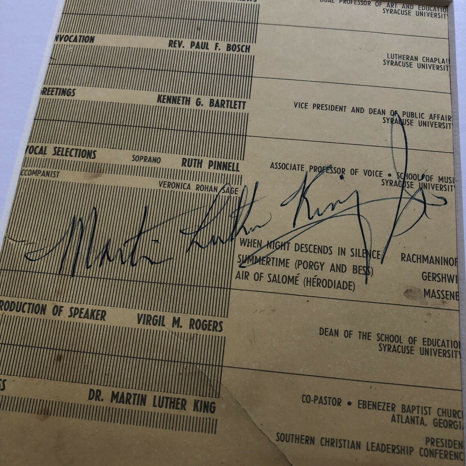 MARTIN LUTHER KING JR * BAS Beckett LOA * Hand Signed 1961 Speech Autograph *
