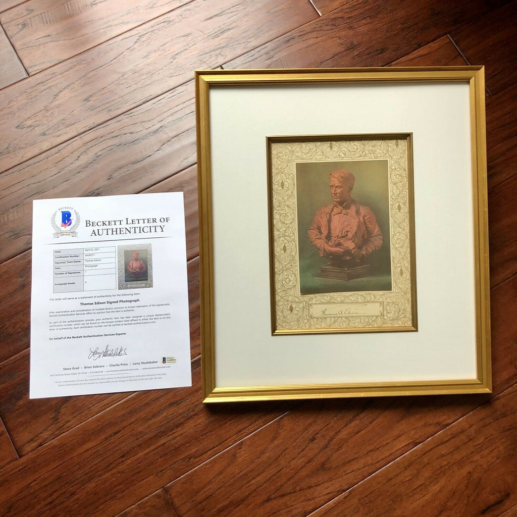 THOMAS EDISON * BAS BECKETT MINT 9 * Signed Unpersonalized Bust Photo Autograph
