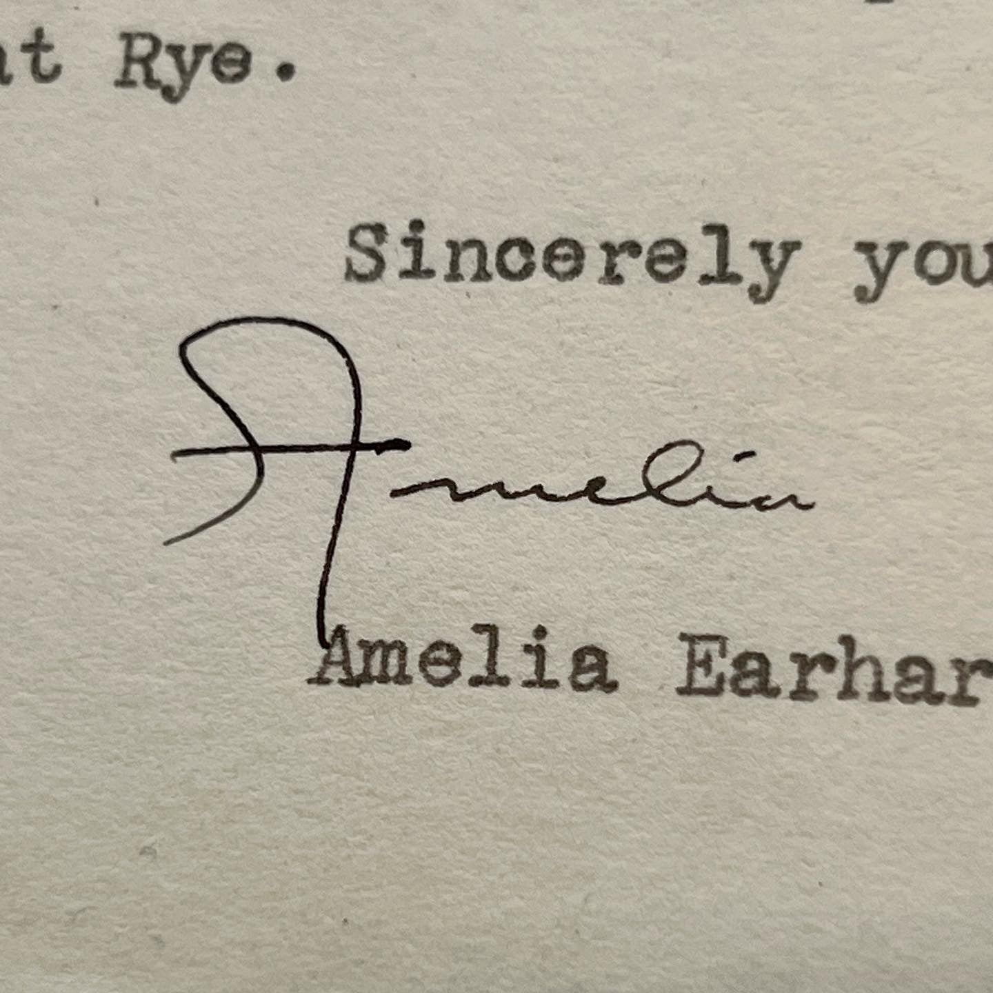 Amelia Earhart Signed Letter Apologizing After Crashing an Aircraft