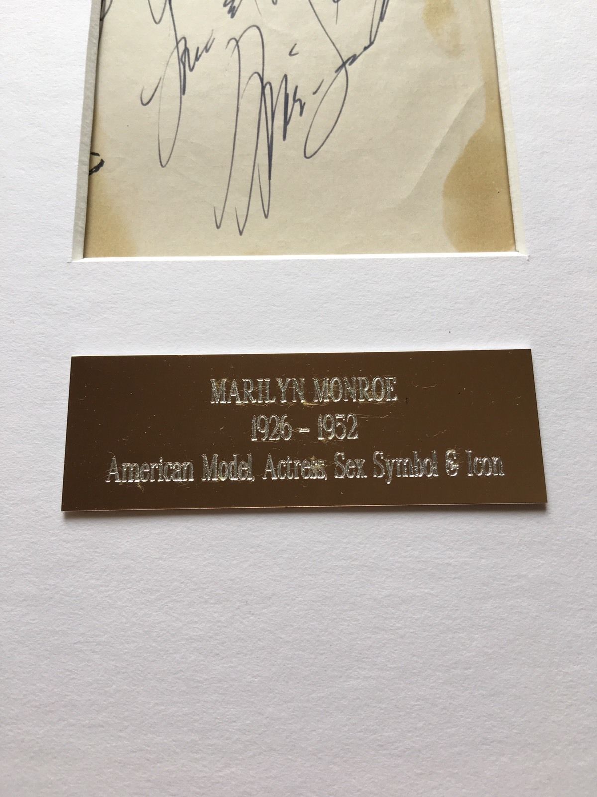 MARILYN MONROE * JSA COA * Scarce Authentic AUTOGRAPH note SIGNED