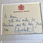 QUEEN ELIZABETH II * BAS LOA * Handwritten Autograph Buckingham Card SIGNED *