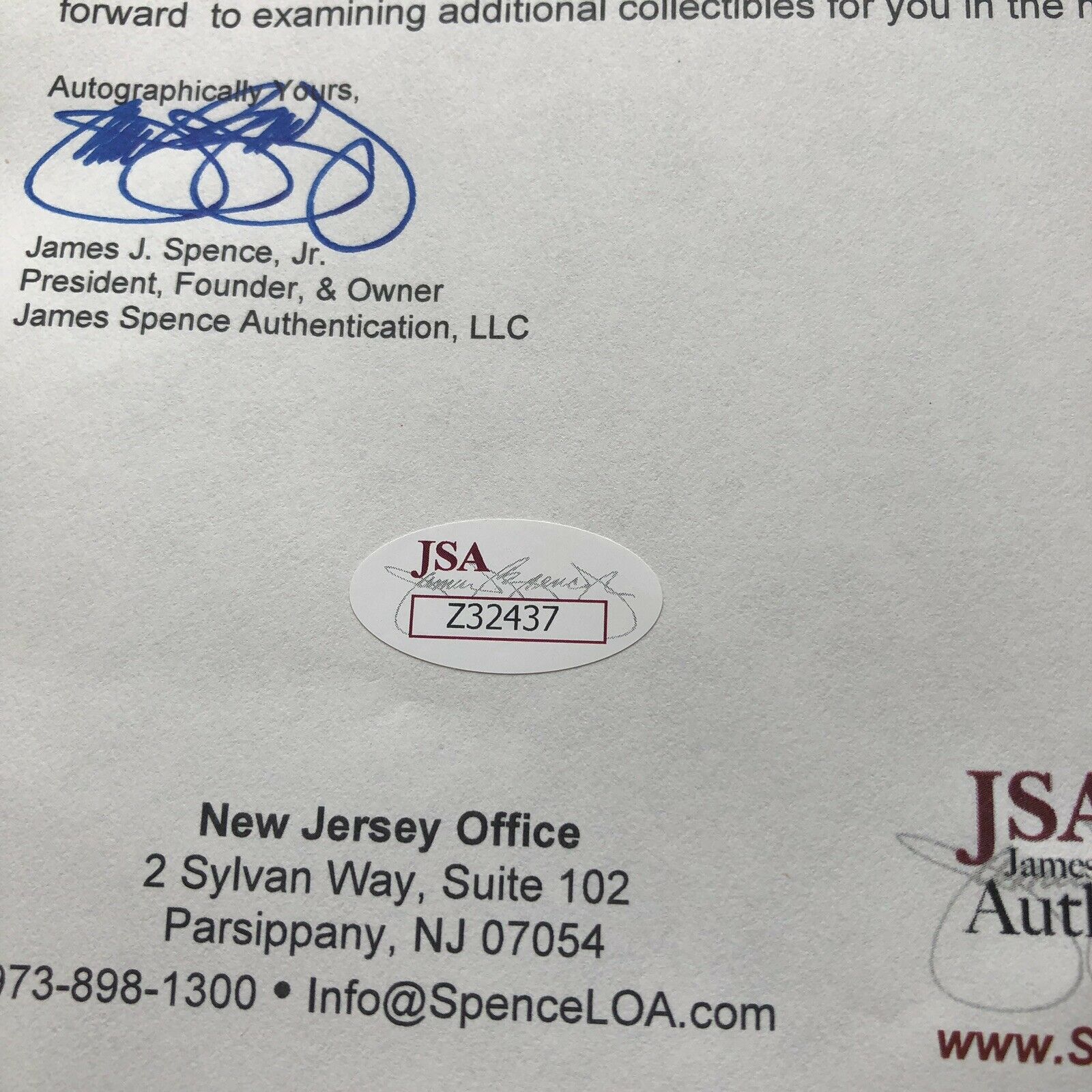 JOHN F. KENNEDY * JSA LOA * 1961 Signed AS PRESIDENT Book Profiles * Autograph
