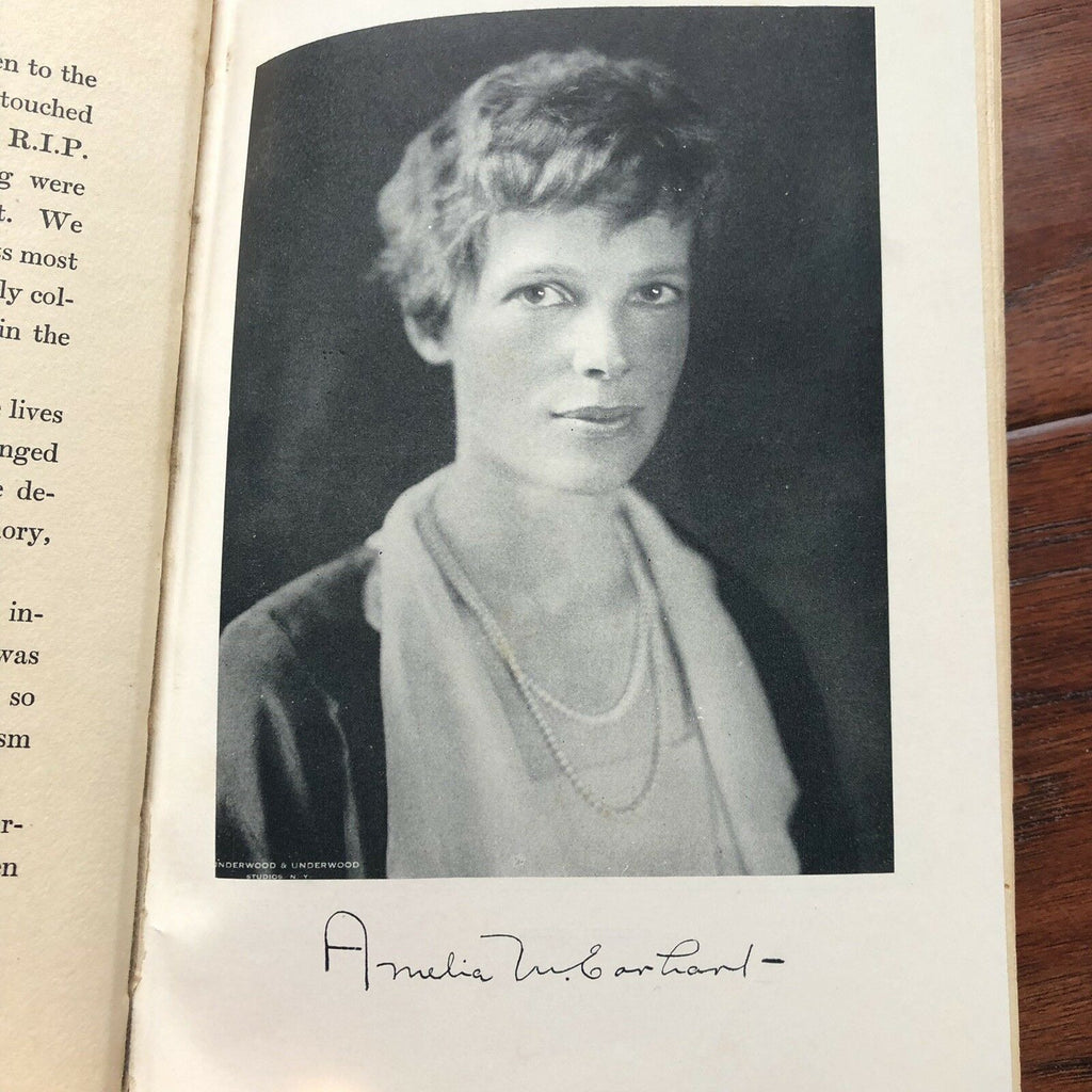 AMELIA EARHART * Hand Signed 1st Edition of 20 Hrs. 40 Mins. * Autograph Book