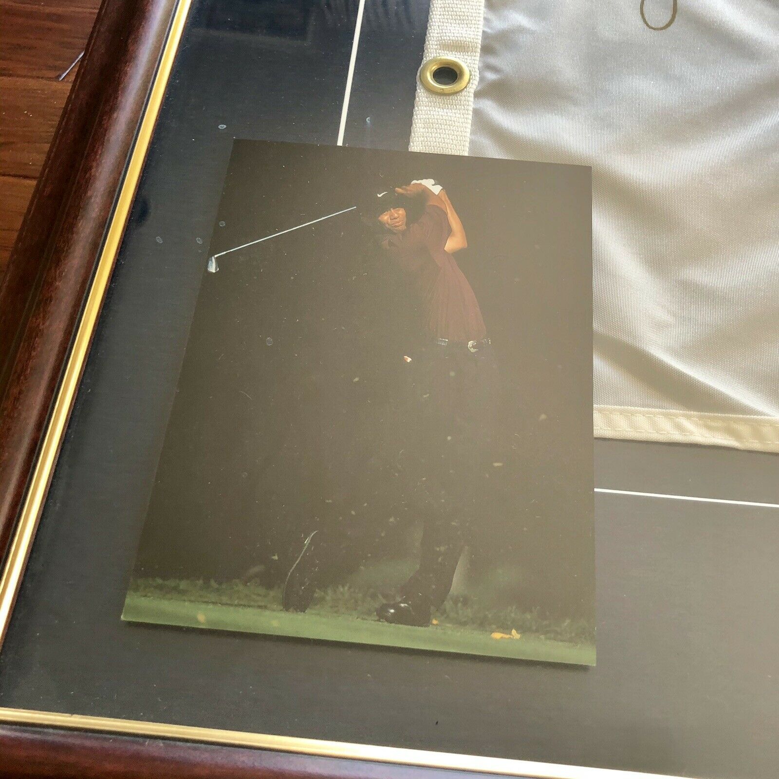 TIGER WOODS * UDA * Signed Pin Flag 2000 Valhalla Autograph Framed * Upper Deck
