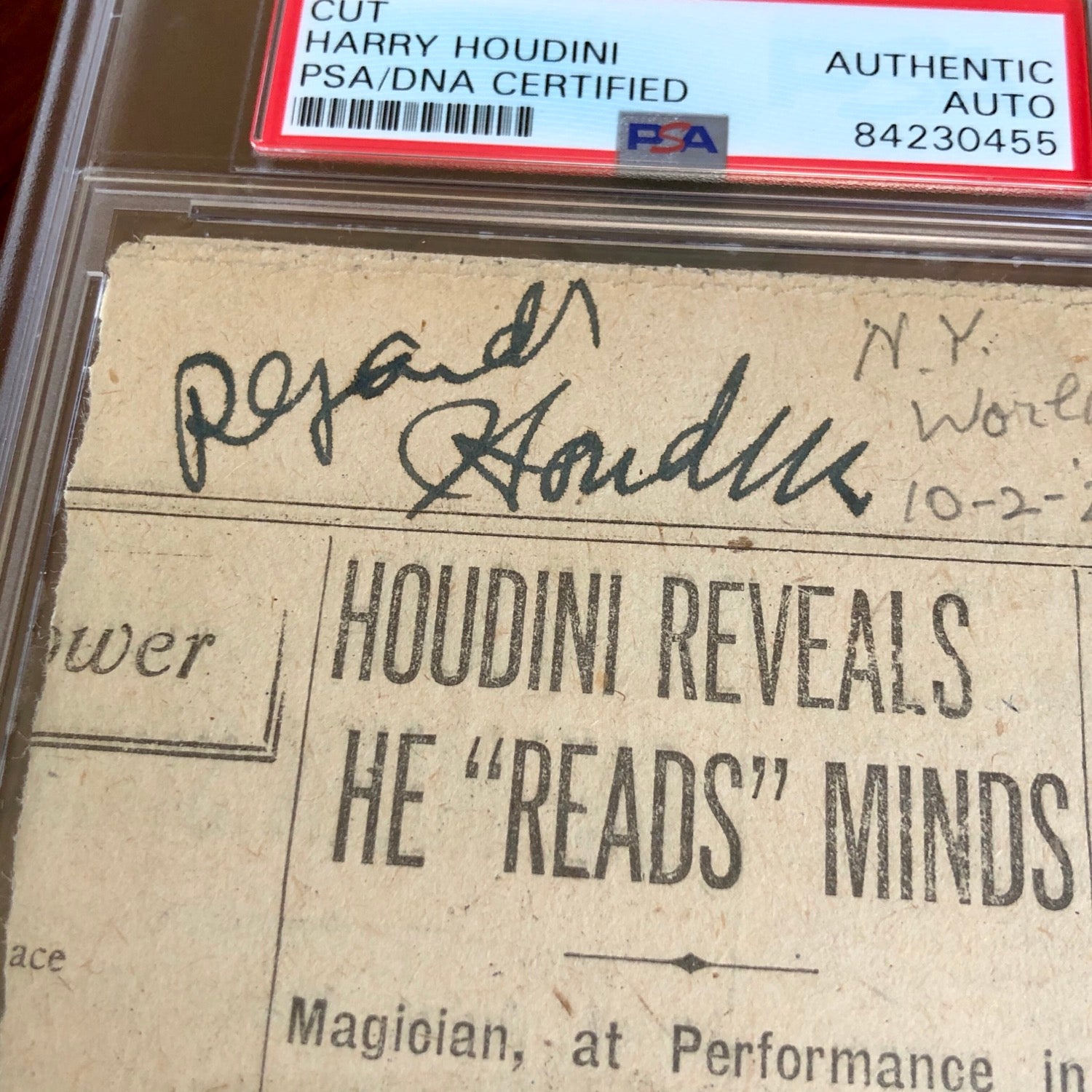 HARRY HOUDINI * PSA/DNA * Autograph Encapsulated Mind Reader Newspaper Signed *
