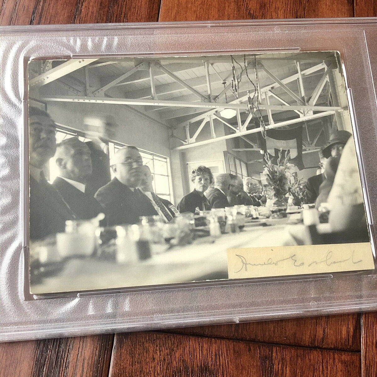 AMELIA EARHART * PSA/DNA Slabbed * Autograph Signed Photo with Provenance *