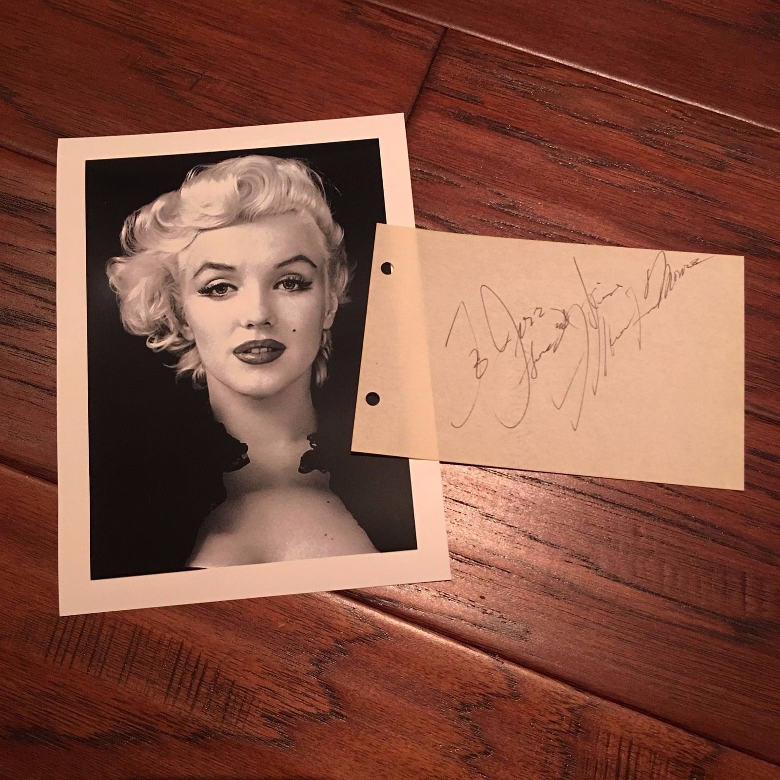 MARILYN MONROE * JSA COA * Authentic RARE AUTOGRAPH note SIGNED * Celebrity Icon