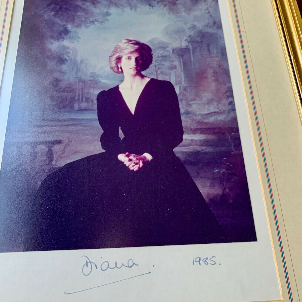 PRINCESS DIANA * PSA * AUTOGRAPH Snowdon Royal Portrait SIGNED * with Her PEN!