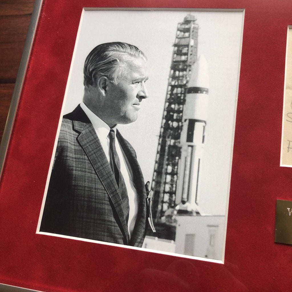 WERNHER VON BRAUN * Autograph "Space Flight" Note Signed * NASA Apollo